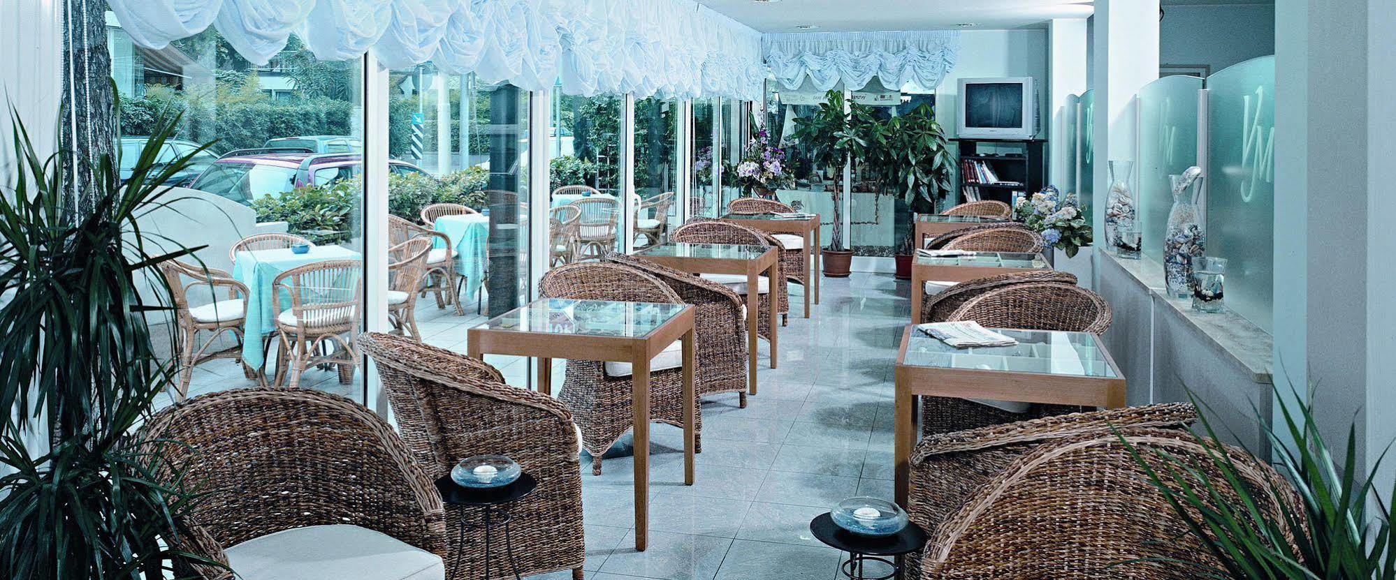 Hotel Villa Mare Riccione Buitenkant foto